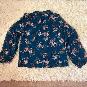 W A Y F Women Floral Blouse - size L